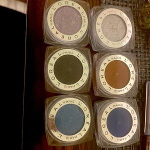L’Oreal eyeshadows bundle